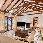 Abejera Villa *