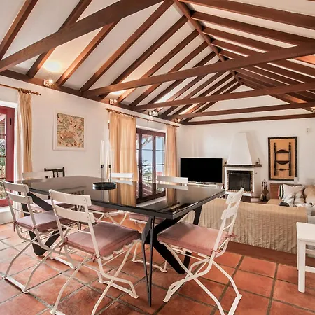 Abejera 빌라 라오로타바